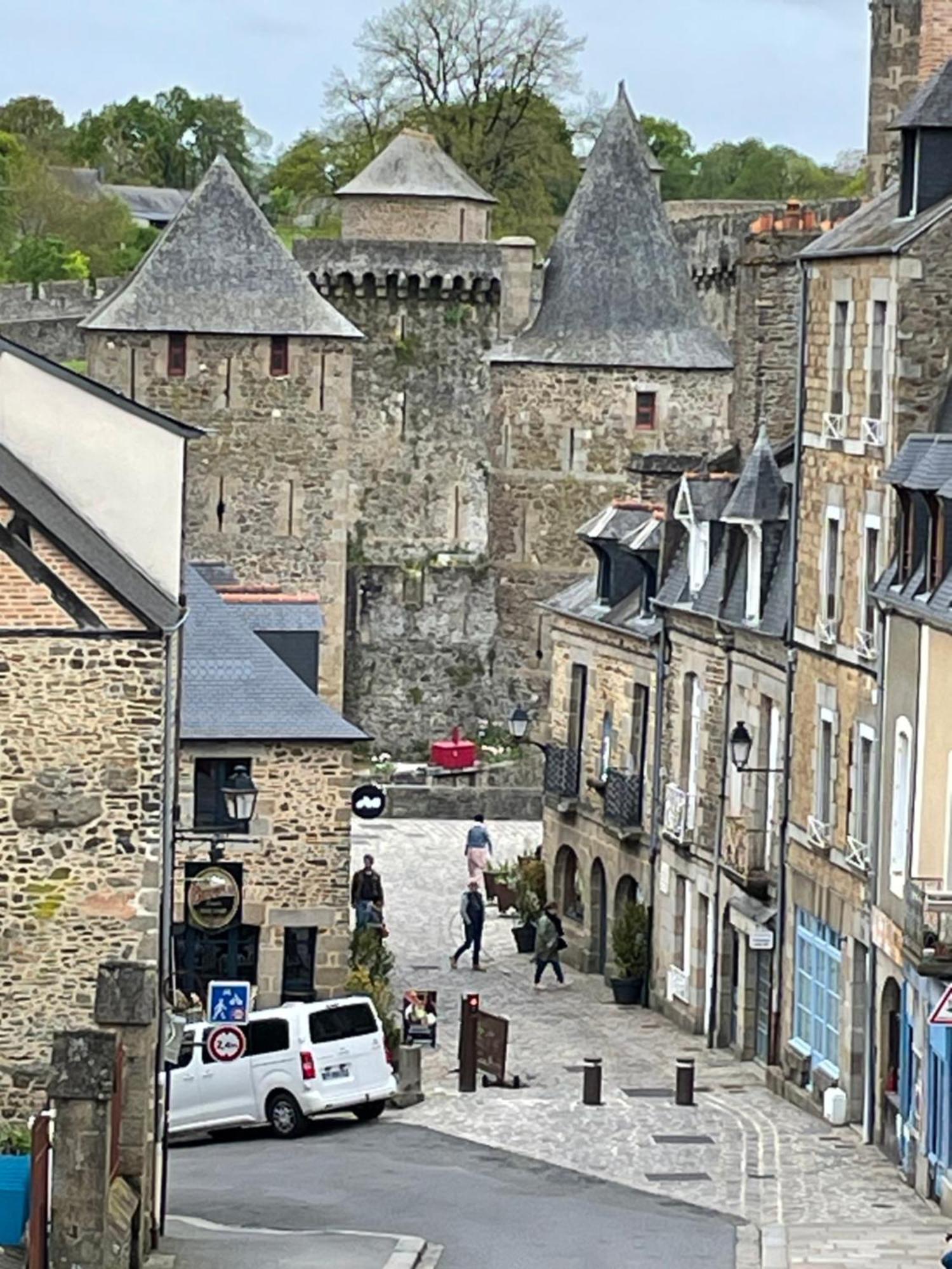 Le Relais Medieval Fougères Dış mekan fotoğraf