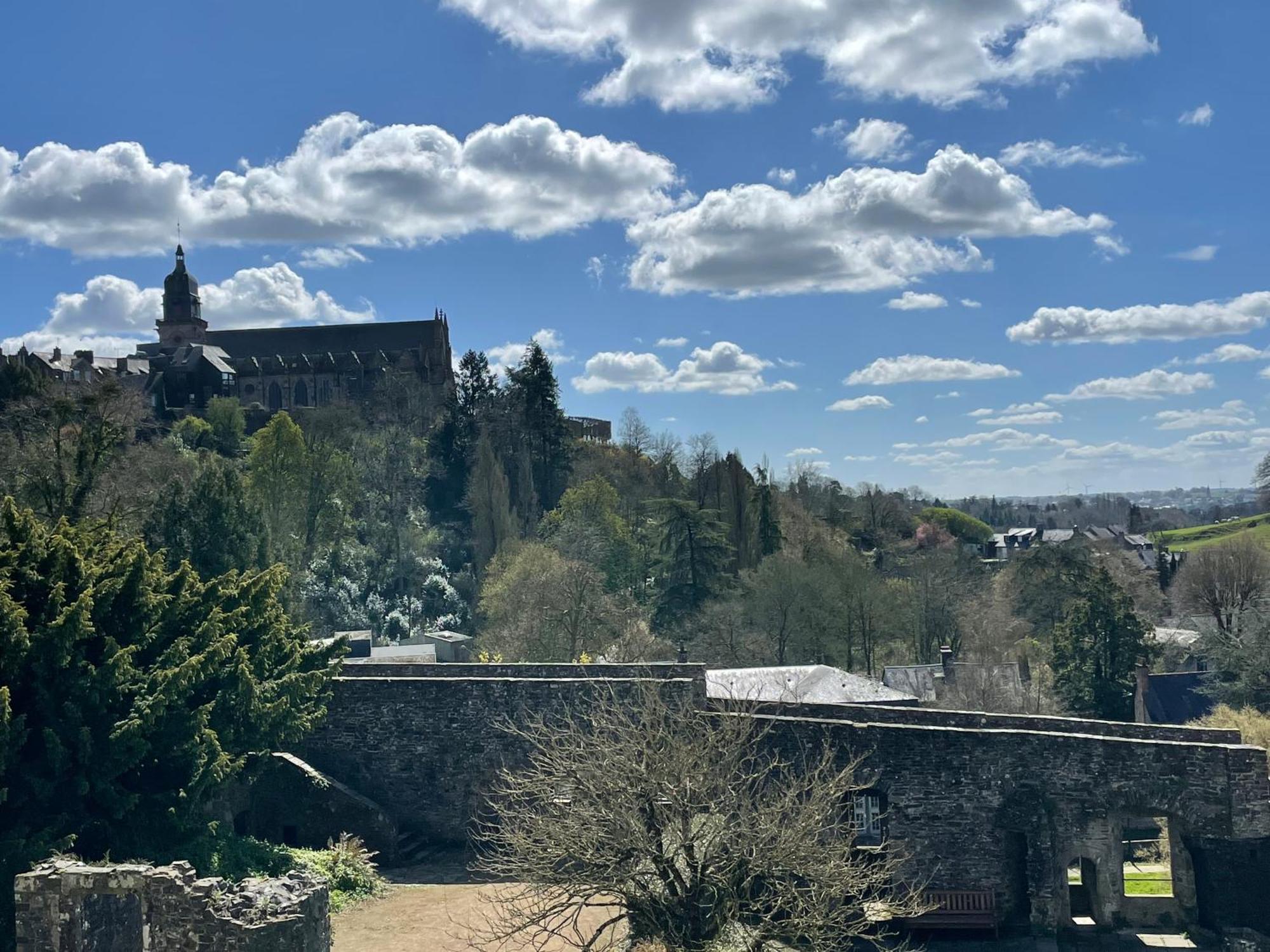 Le Relais Medieval Fougères Dış mekan fotoğraf