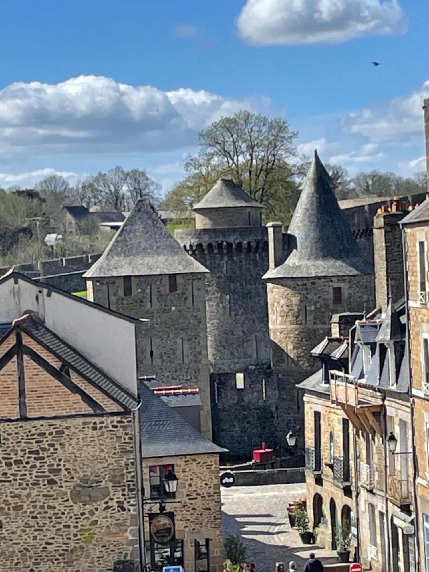 Le Relais Medieval Fougères Dış mekan fotoğraf