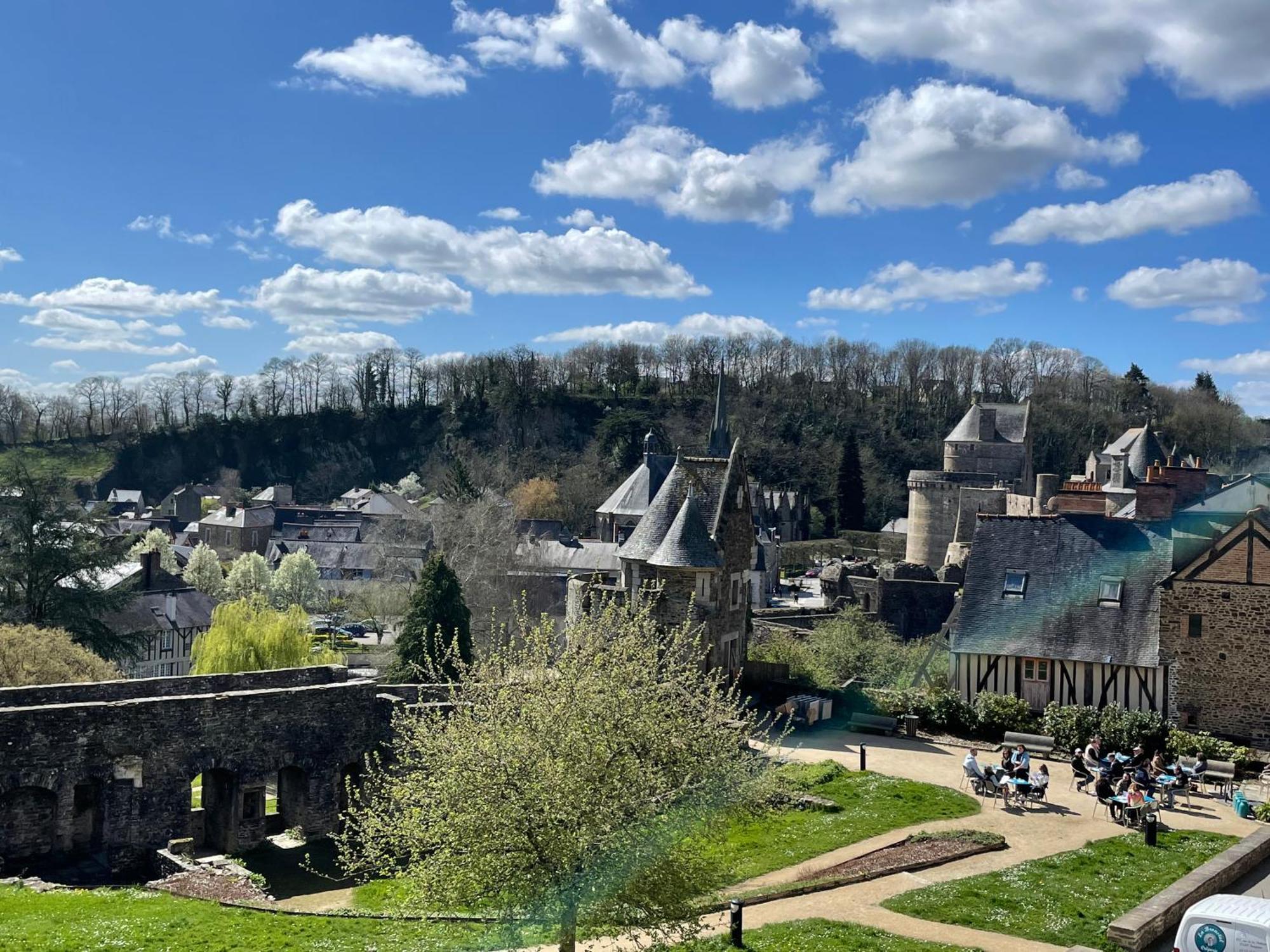 Le Relais Medieval Fougères Dış mekan fotoğraf